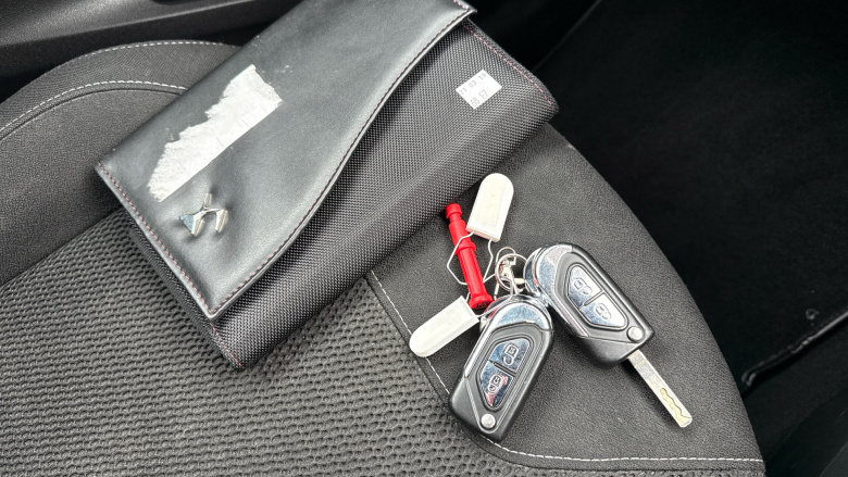 DS 3 1.2 PureTech 82 Chic 3dr Petrol Hatchback